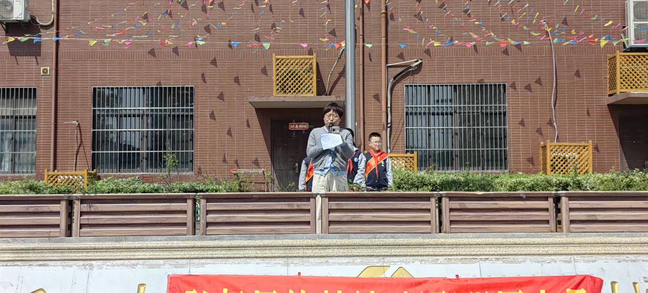 2024.4.23-王诗佳-弘扬民族精神 凝聚强国力量——升旗仪式_html_5765a71f.jpg
