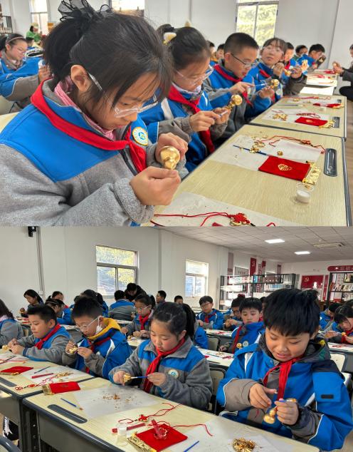 2025.11.28-朱洋梦-探寻金箔非遗魅力 传承千年匠心_html_m299f616a.jpg