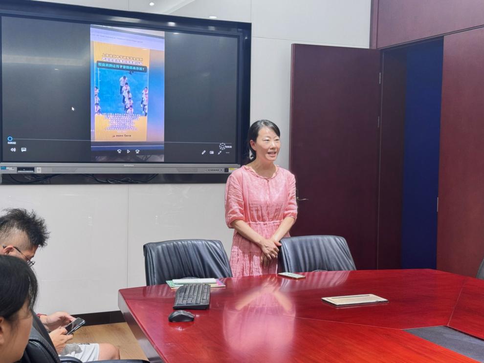 聚焦体育教学规范—南京市青秀城小学开展兼职体育教师专项培训_html_m335fde87.jpg