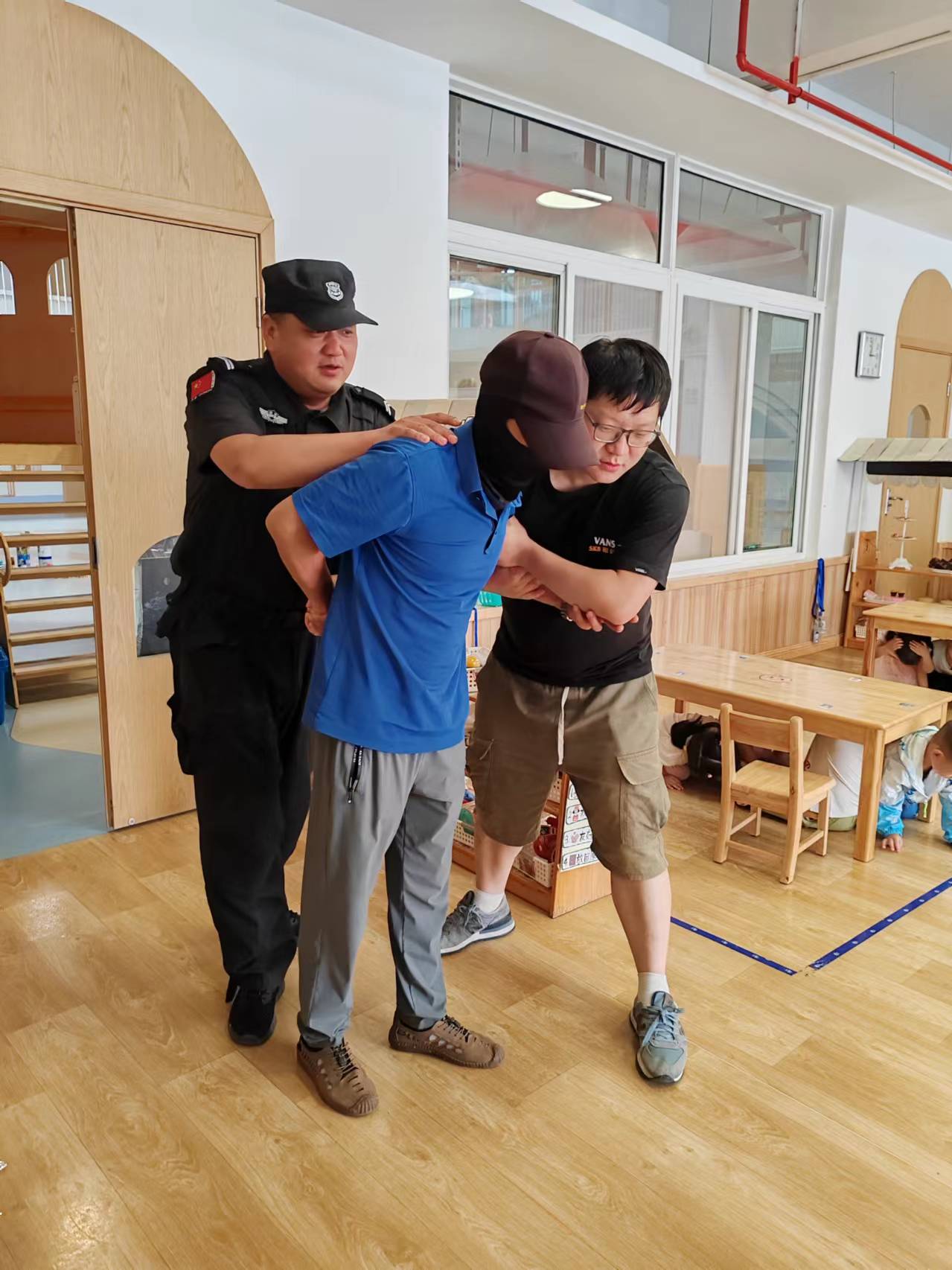 【乐活龙幼·安全第一】严防恐怖袭击，夯实安全基础