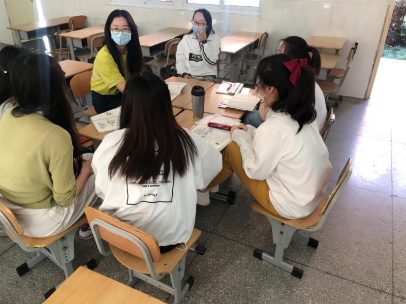 英语集体备课通讯报道_html_m33c5a6ac.jpg