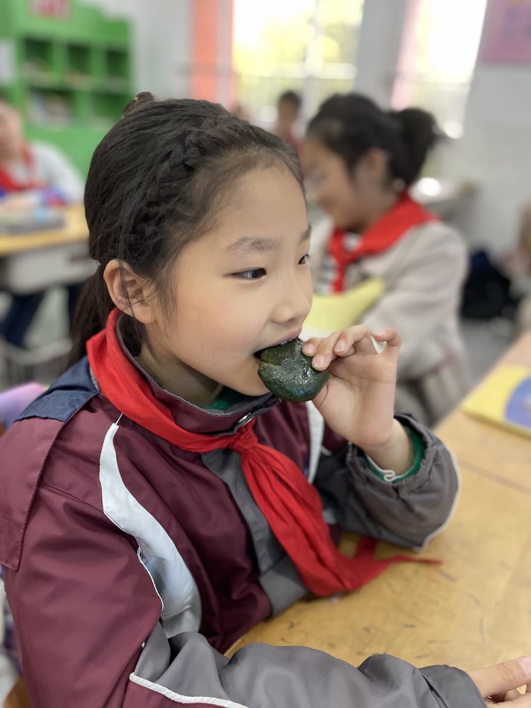 20210402清明节活动二报道_html_m64cd5760.jpg