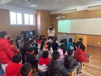 坚持党建引领，共促教师发展_html_m1f0b2e5f.jpg