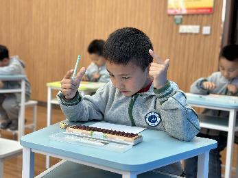 20240407启智珠算节一年级年级赛报道_html_736d2902.jpg
