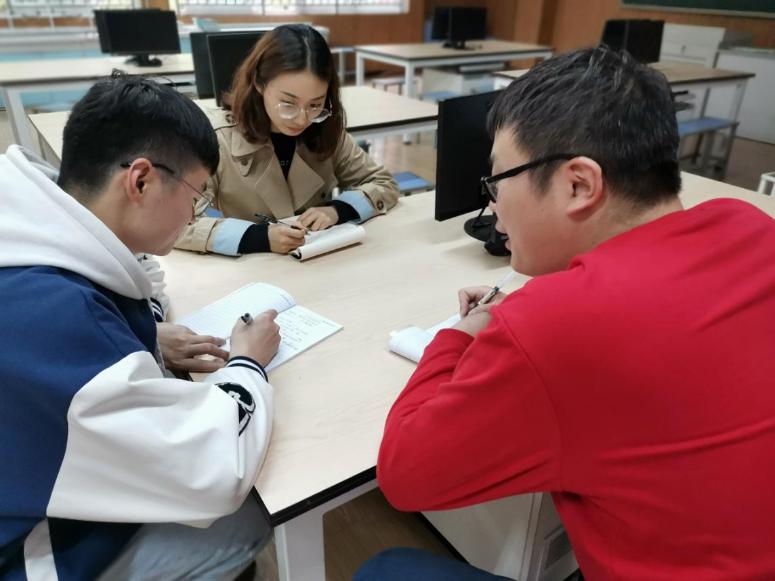 2021.5.11科学组校本研修系列活动（2）_html_443e61cd.jpg