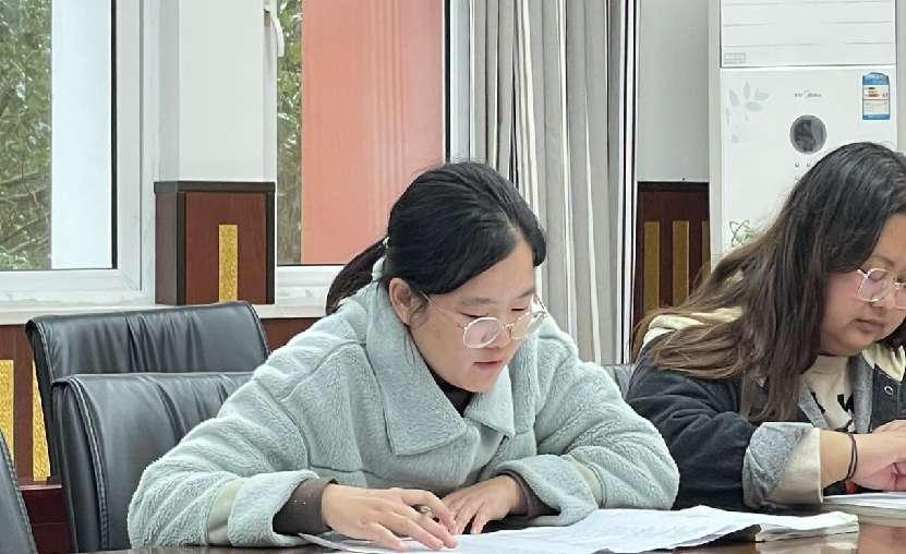 20221122语文组教研_html_16e07713.jpg