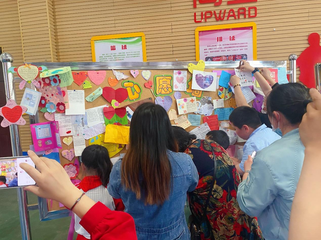 20210521三年级成长仪式新闻报道_html_5e28c219.jpg