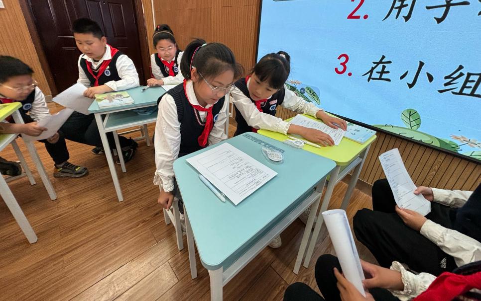 20250416数学童学课堂报道_html_24bdb672.jpg