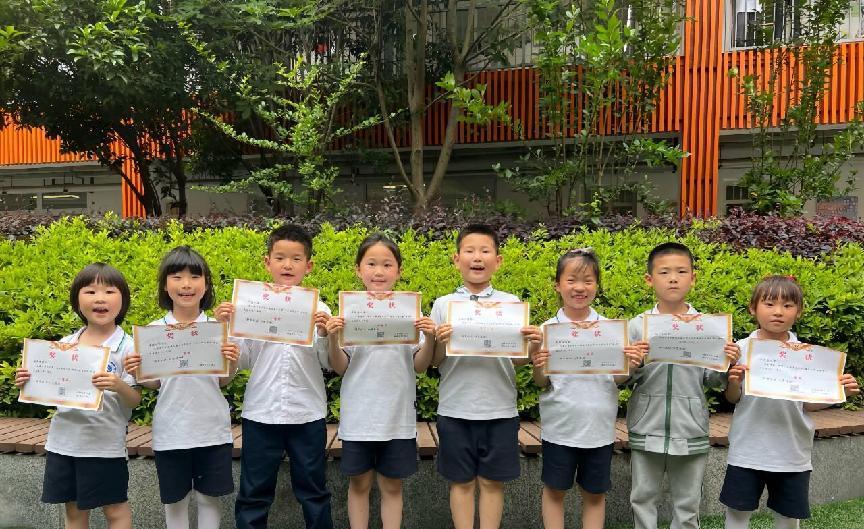 南湾营小学第六届汉字文化节报道_html_25edd27e.jpg