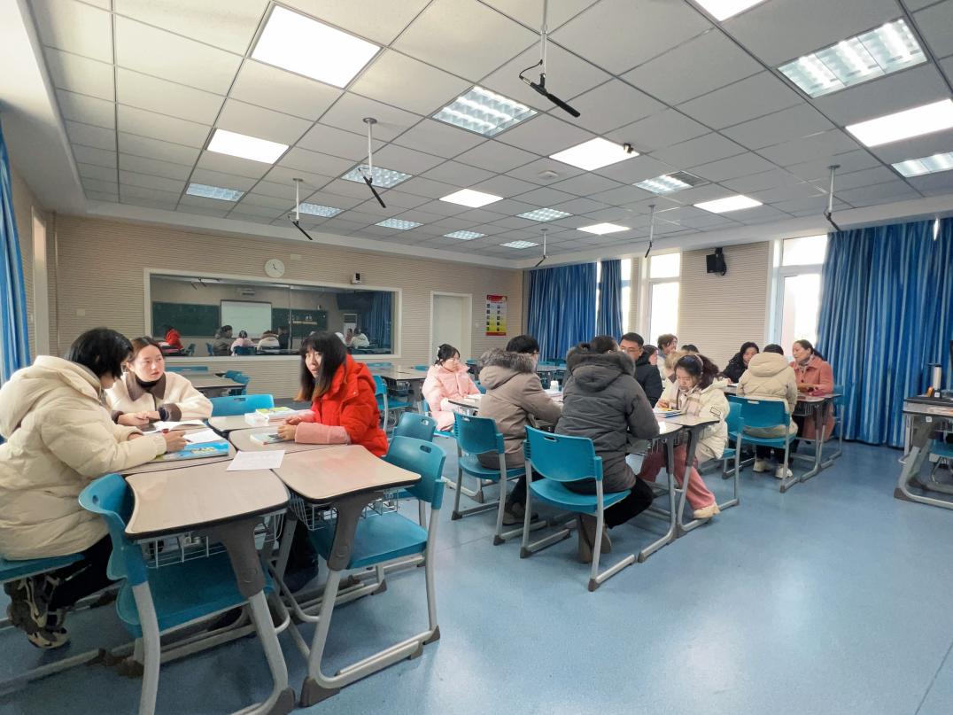 20231220数学组校本教研报道_html_m78d7c273.jpg