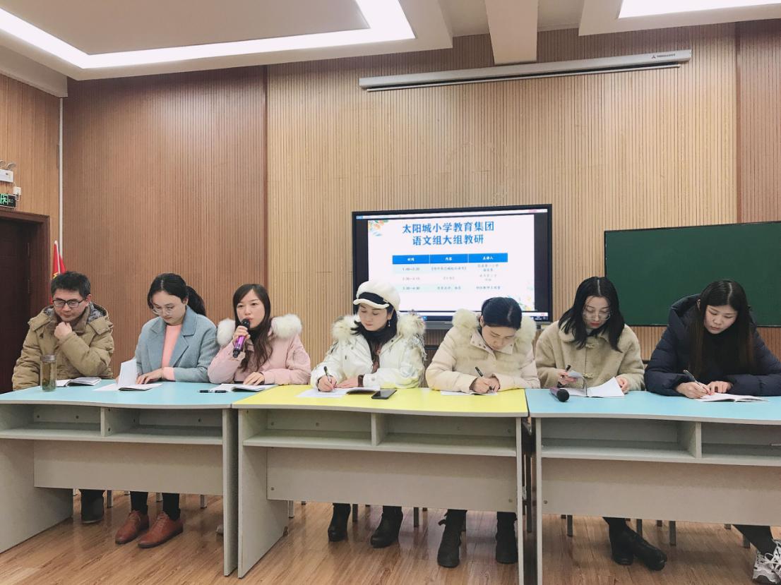 弘扬爱国情 共效爱国志--新闻稿_html_m2df4f26e.jpg