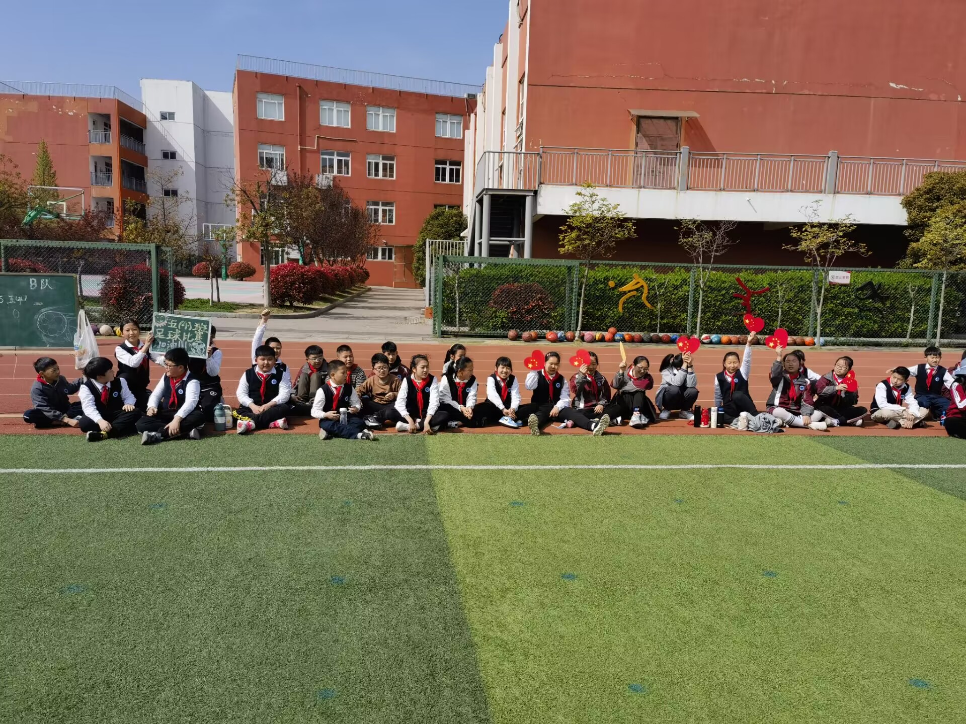 20230414南湾营小学第七届班级足球联赛_html_76cca062.jpg