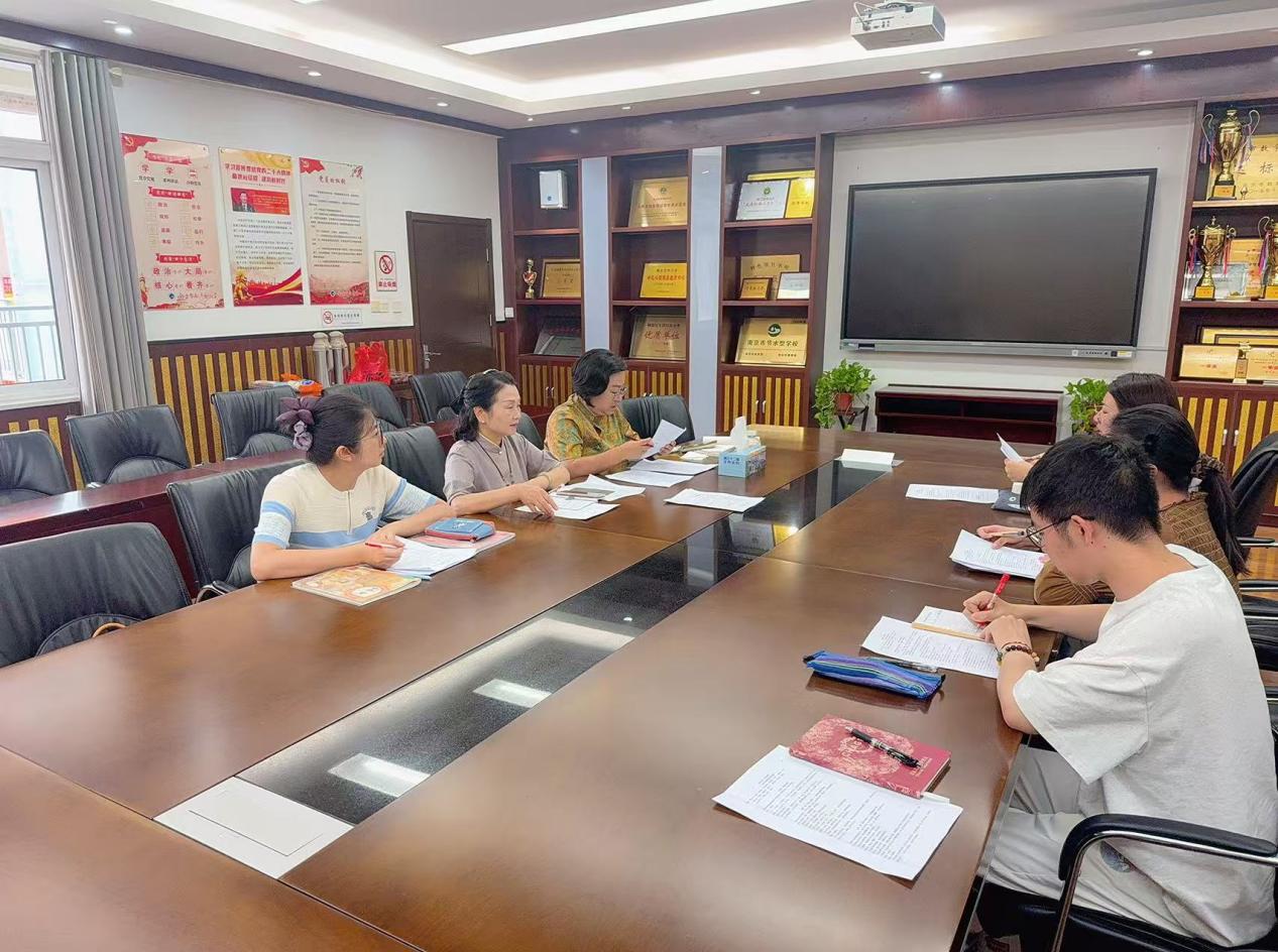 【童真南湾营】一枕新凉一扇风，诗韵课堂探乐天——王瑞雪名师工作室“诗韵课堂”白居易古诗词教学研讨启新程