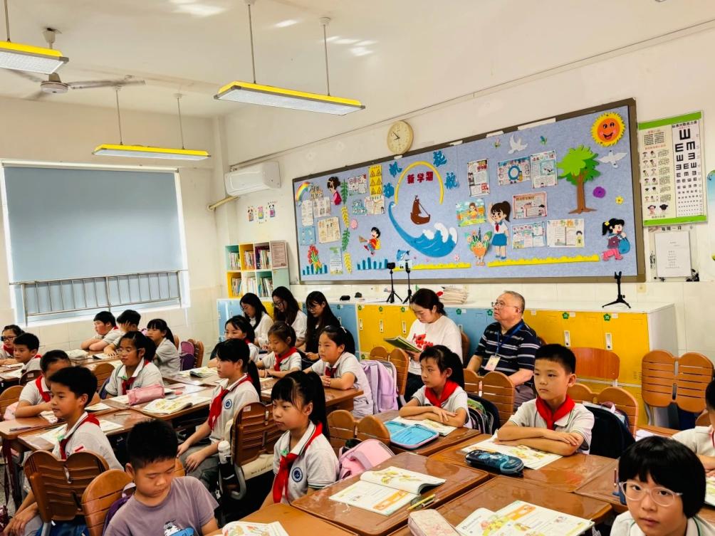 20251010南湾营小学“童学课堂”系列研究课第525期_html_1bd675db.jpg