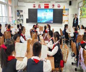 声动校园，“语”你同行_html_4c166c9c.jpg
