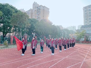20230306五4升旗仪式通讯稿_html_m35f6c2fa.jpg
