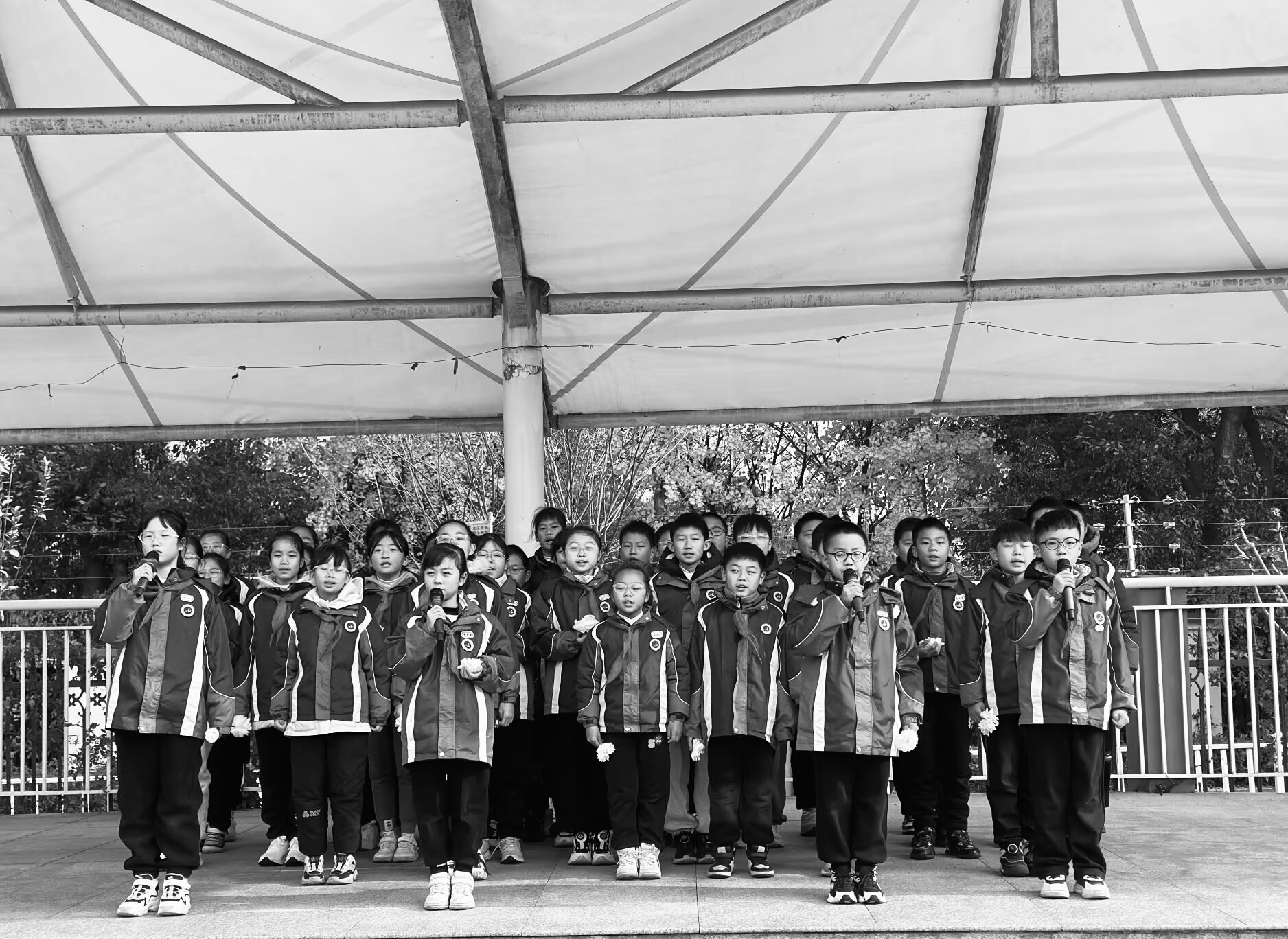 20241213铭记历史，砥砺前行 ——南湾营小学国家公祭日活动(周悦写）_html_m33b99077.jpg