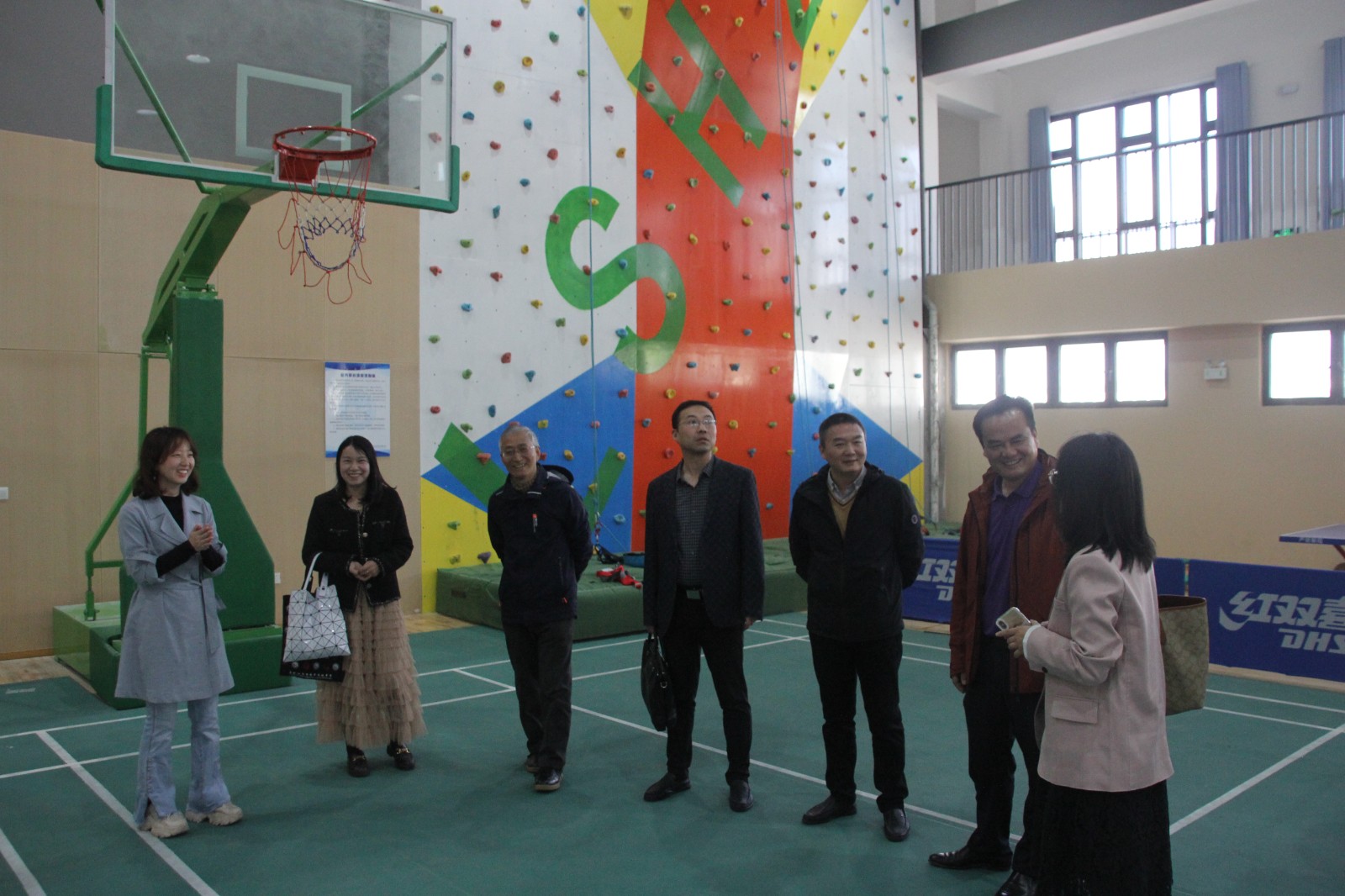 【绿色华中】教育共赴 行以致远——栖霞海门实验初级中学来我校考察交流