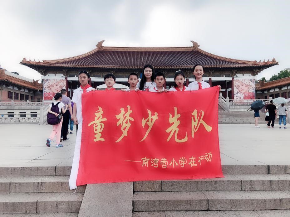 走进南博，穿越历史文化长廊_html_5fdeebf5.jpg