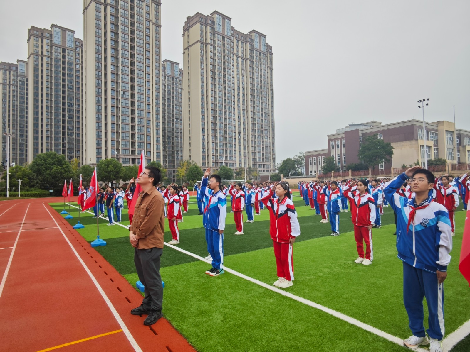 图二升旗 (3).jpg