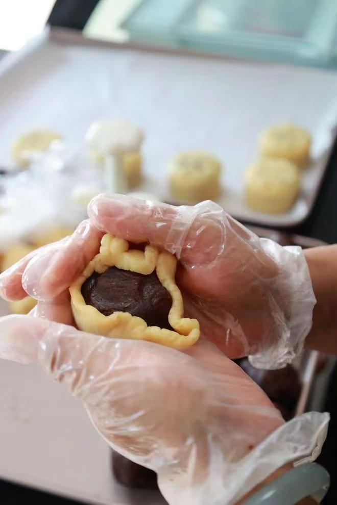 【臻美金龙】巧手寄意迎佳节，阖家团圆贺中秋——金中仙林(龙潭校区)组织迎中秋特色家庭实践活动