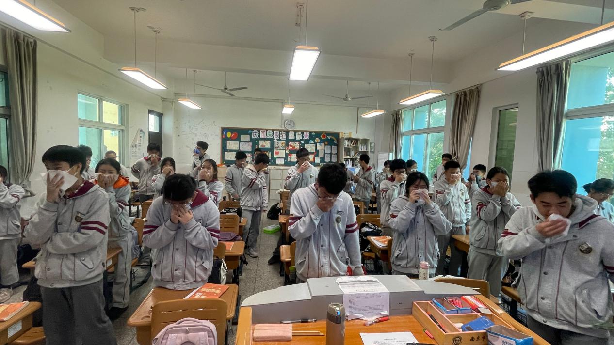 安全第一消防演练_html_43f5b70.jpg