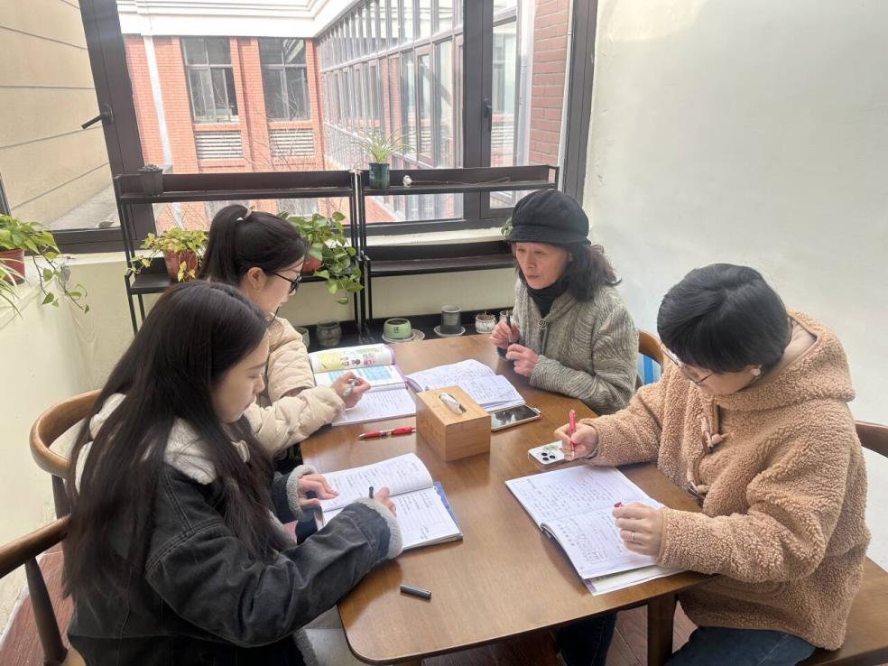 20250226活动报道：探究单元主题意义 共研单元整体教学)_html_m66e52fc0.jpg