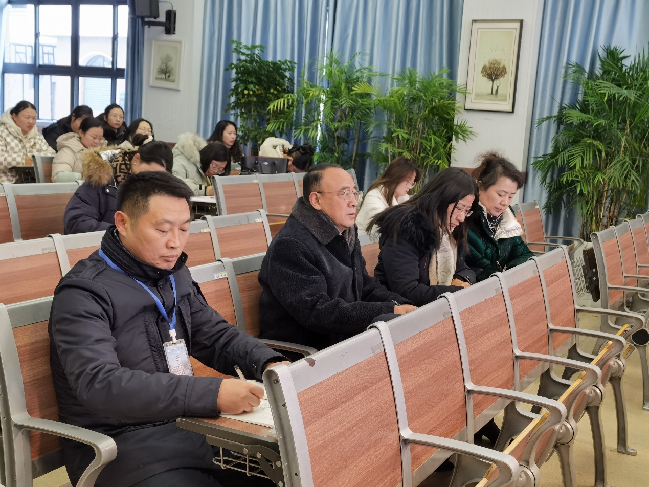 【金立义名师工作室】核心素养导向下的阅读教学课堂变革  ——金立义名师工作室送教活动