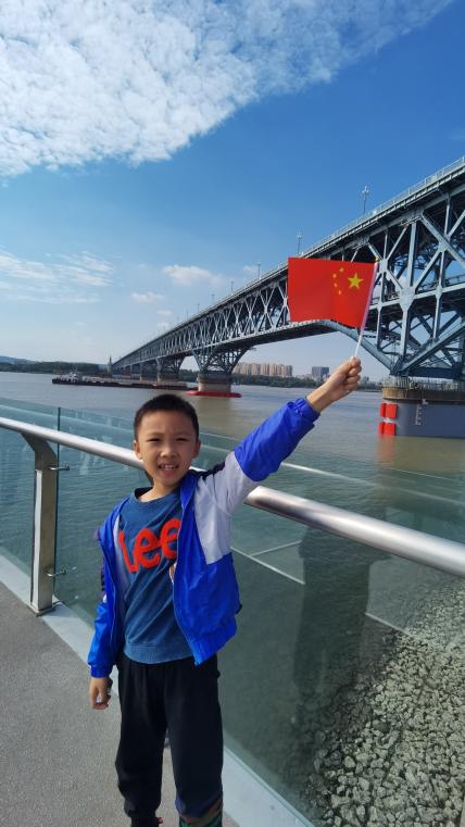 10.7悦享中秋 欢度国庆(1)_html_50ad5552.jpg