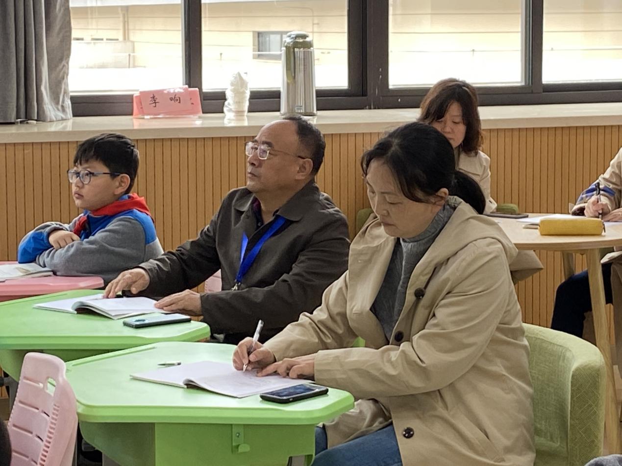 10.19教研活动报道_html_m1deac7b.jpg