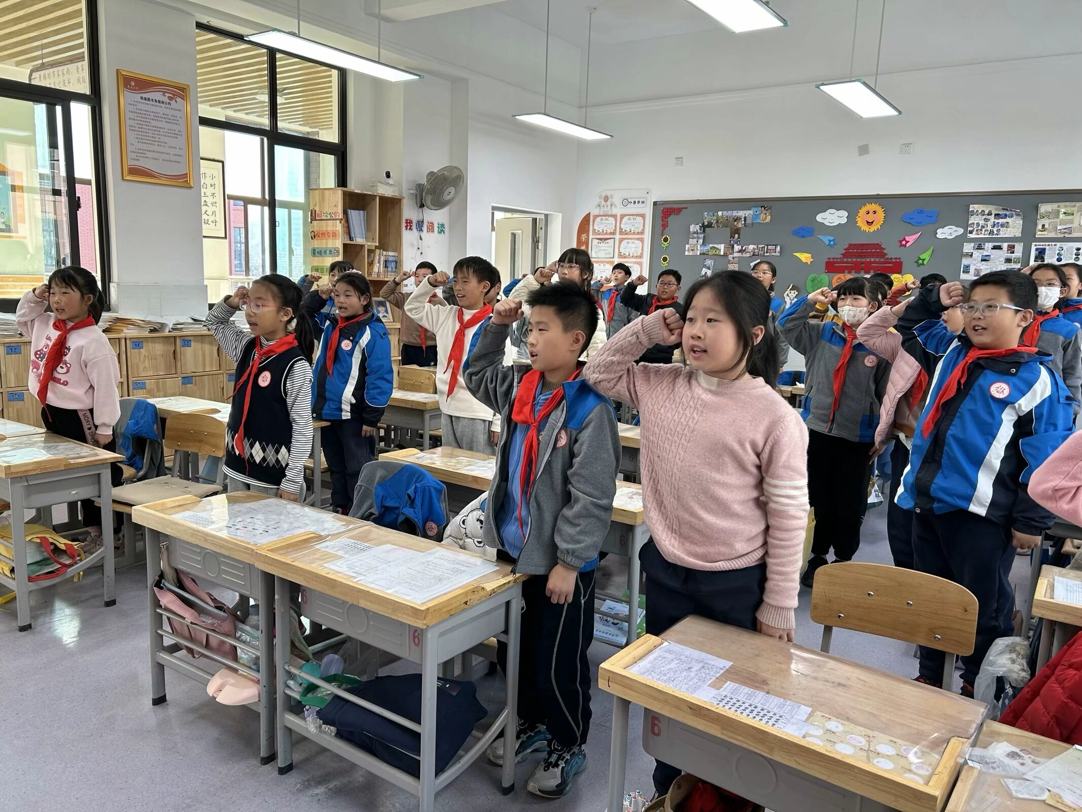 20231211南京市晓庄小学法治宣传周活动小结_html_44dad73e.jpg