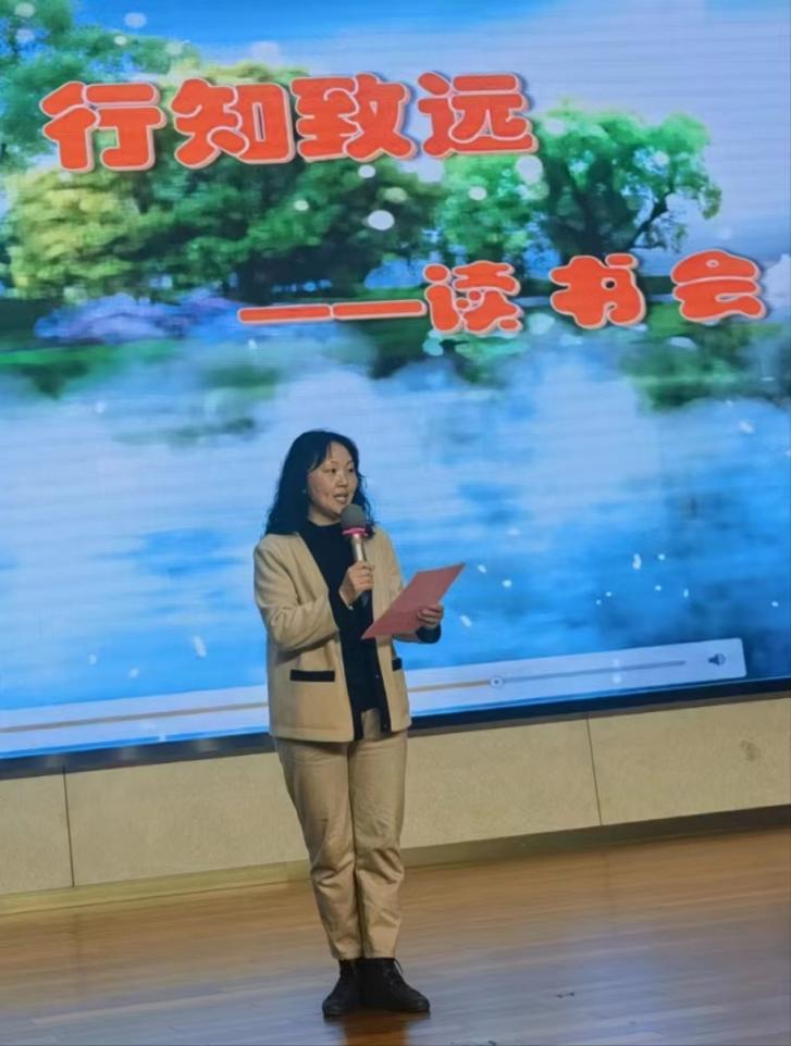 采撷书香前行，悦享你我心灵(3)(1)(1)_html_m2b638705.jpg