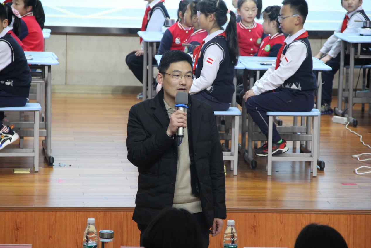 主题式跨学科幼小衔接活动新闻稿_html_57f90ca1.jpg