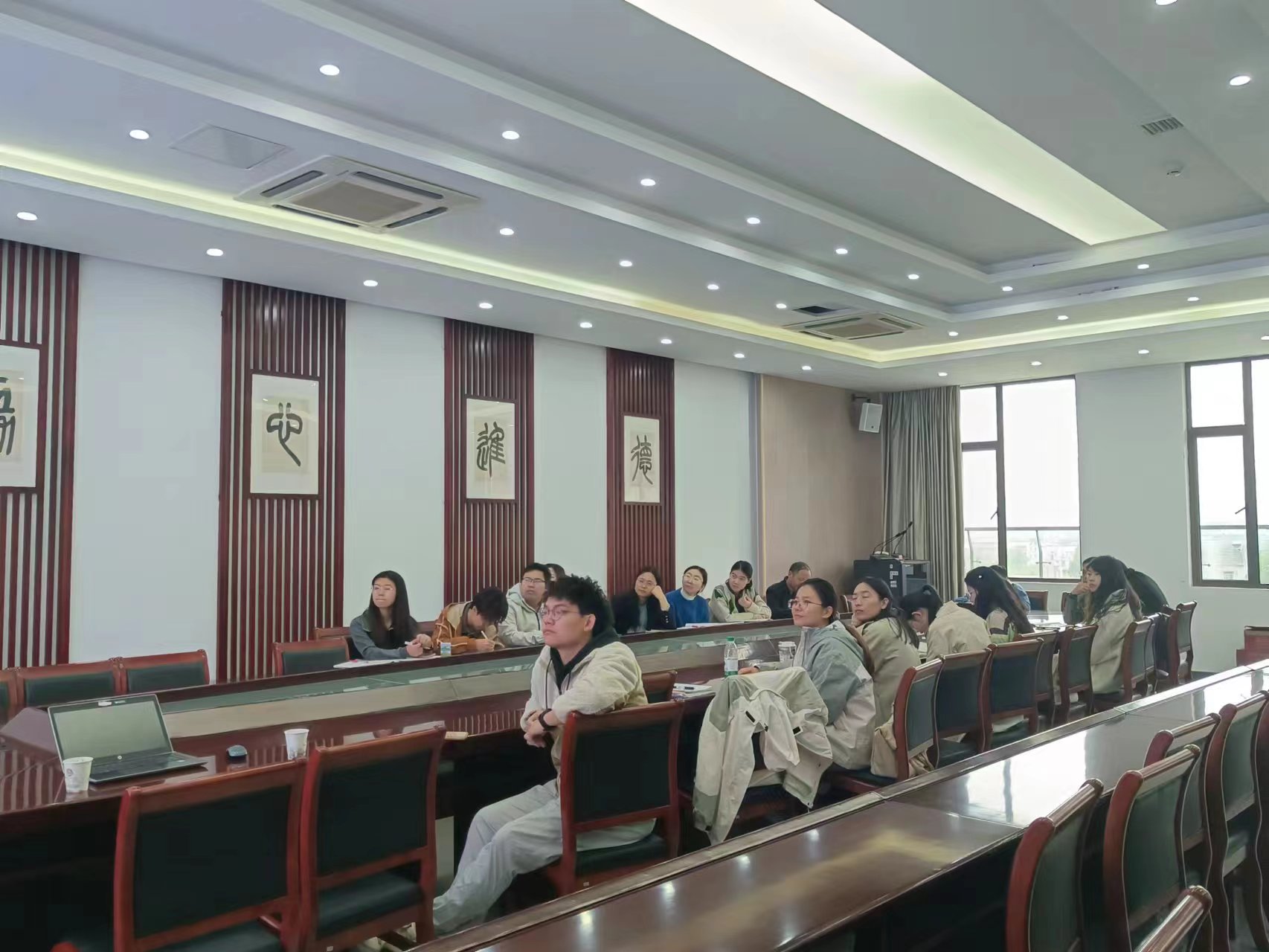 2024.10.25集体.jpg 2024.10.25集体.jpg