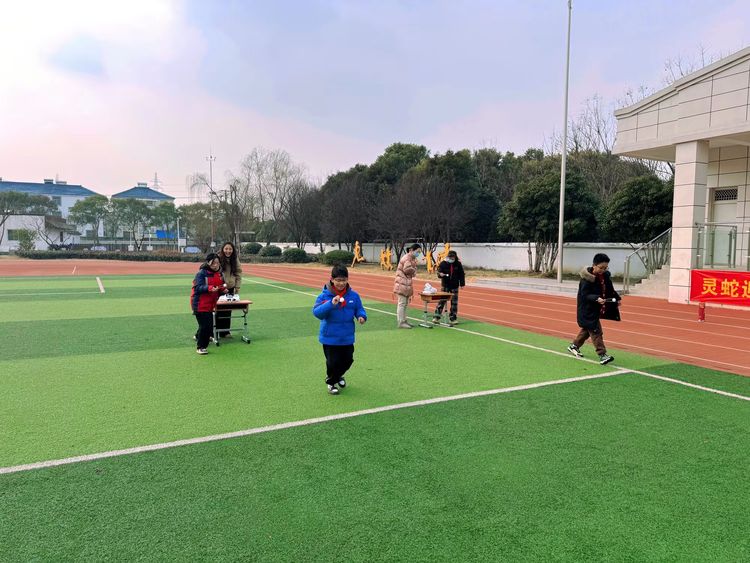 【雅韵先锋·团队活动】欢乐元宵，趣味传承——靖安小学二月爱心帮扶活动
