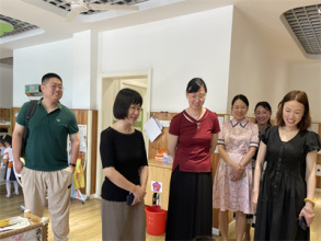 【灵动西幼】观察·跟进·转变·成长  ——记6.28.黄教授入园指导