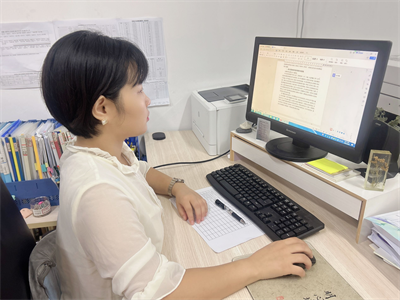 评委 (赵欣).png