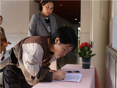 小2.jpg