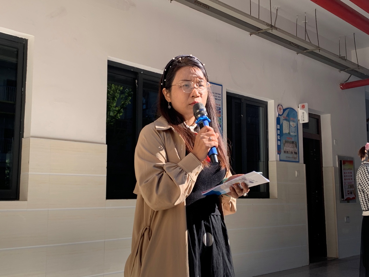晨勉20 2020.10.18_html_123d9d17.jpg