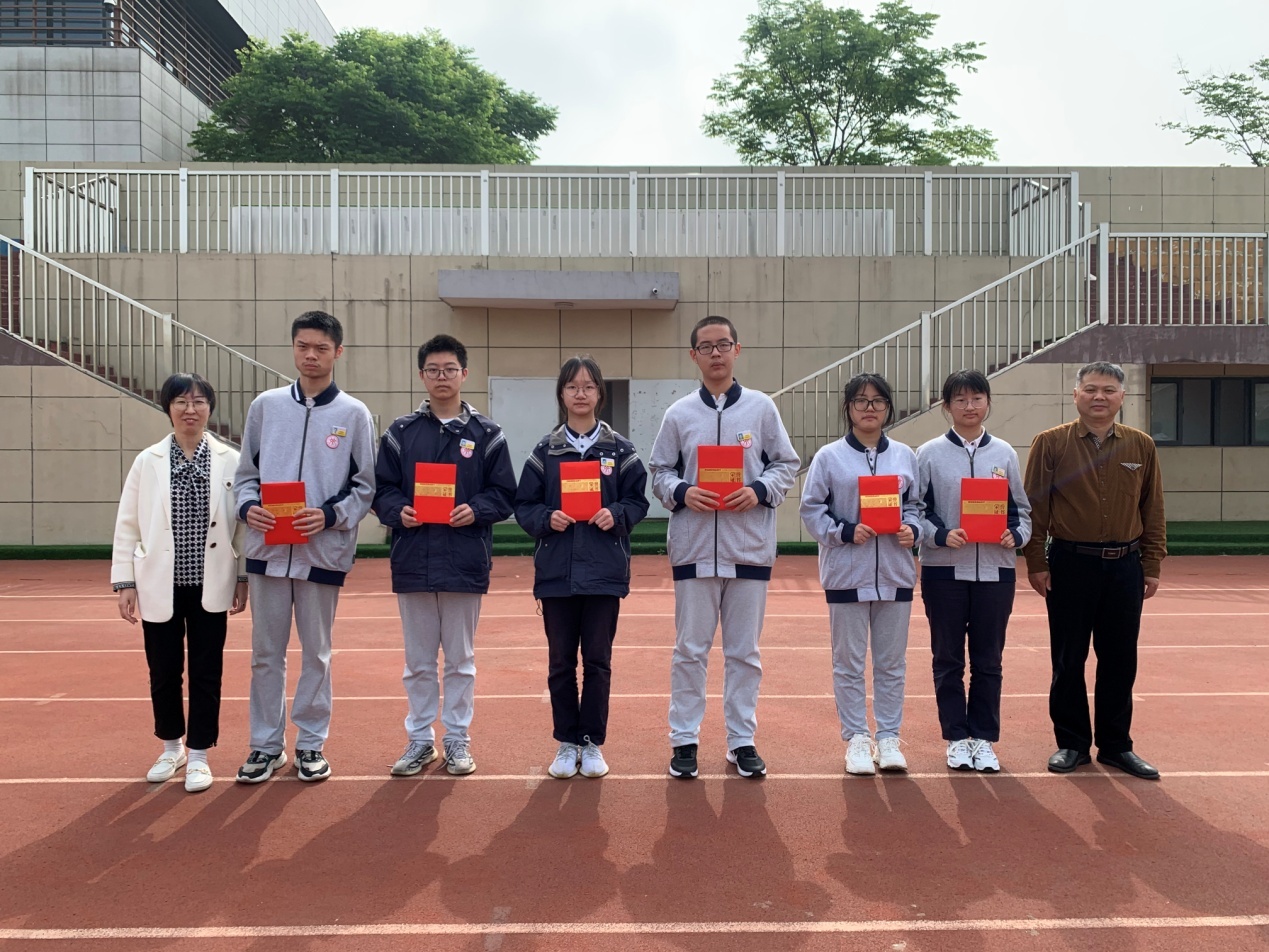 2022.5.13扬理想之风帆 抵成功之彼岸——实初尧化开展向优秀学习表彰大会_html_5240565.jpg