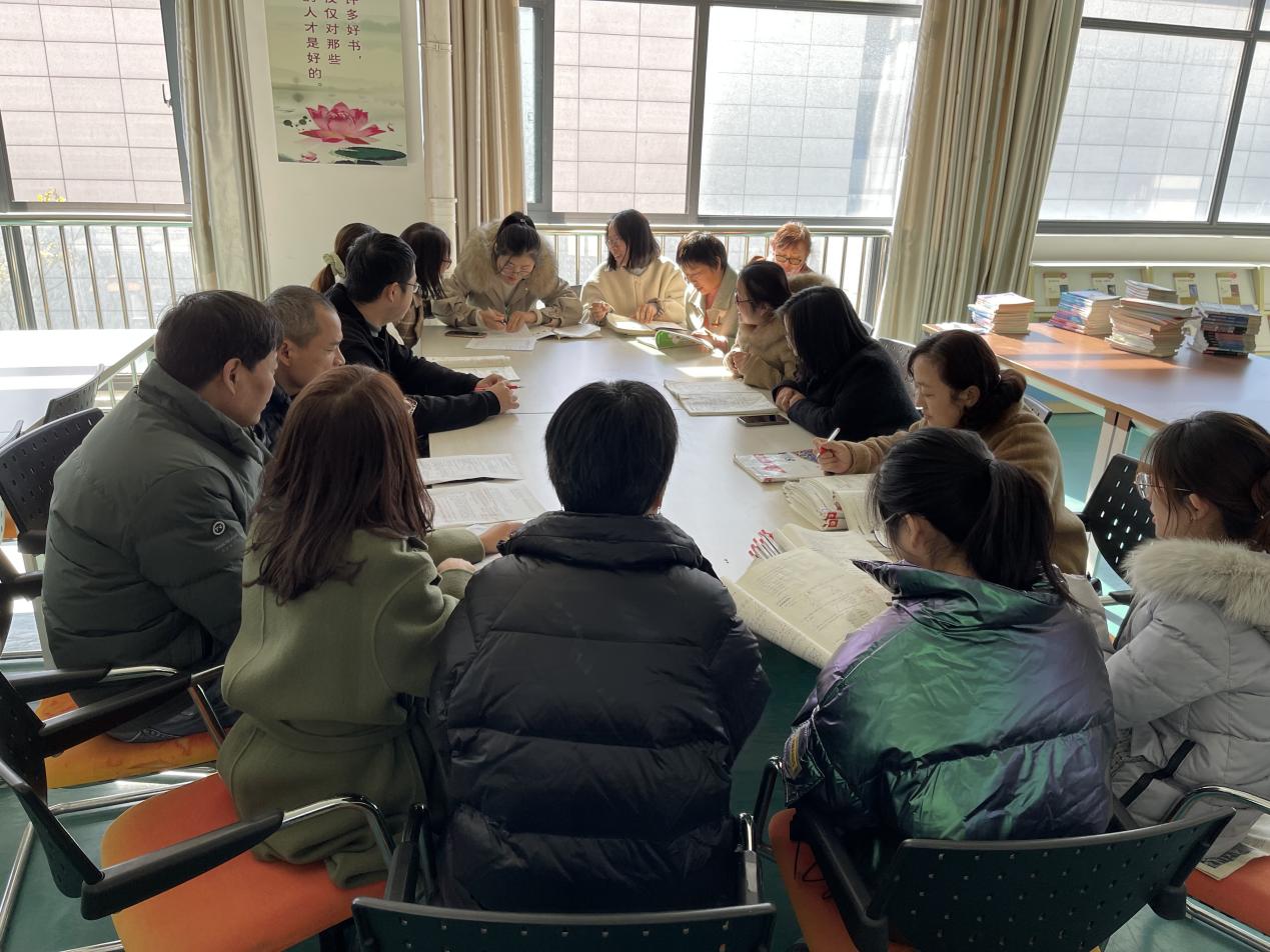 12.8数学教研_html_445ed2ef.jpg