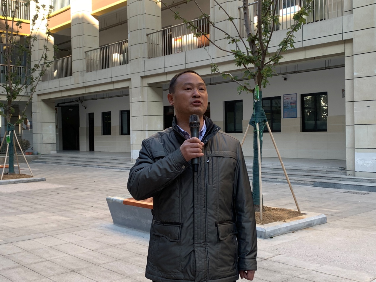 晨勉7_html_7e56d845.jpg