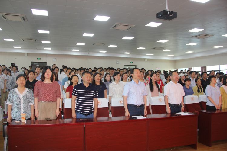 2021.6.24乘风破浪 逐梦未来——实初尧化2021届初三毕业典礼_html_25d5f388.jpg