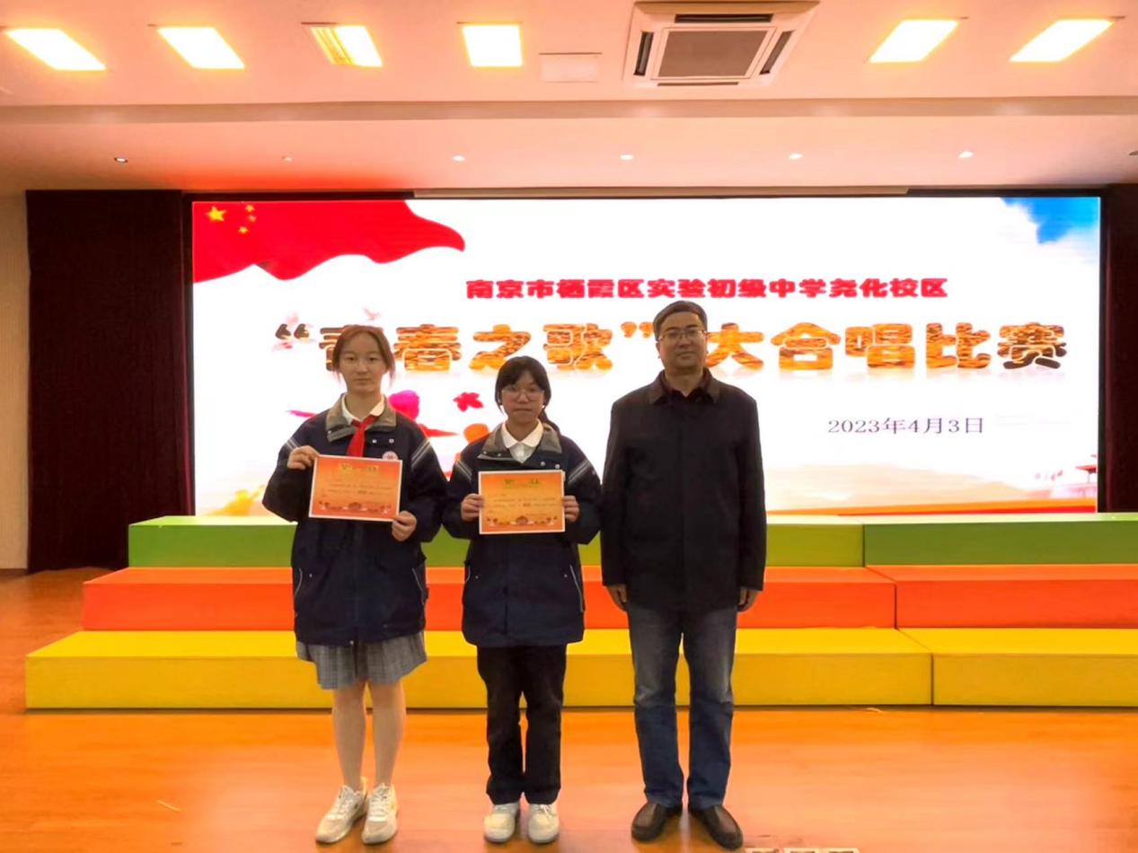 大合唱比赛报道(1)_html_28ef0dcf.jpg