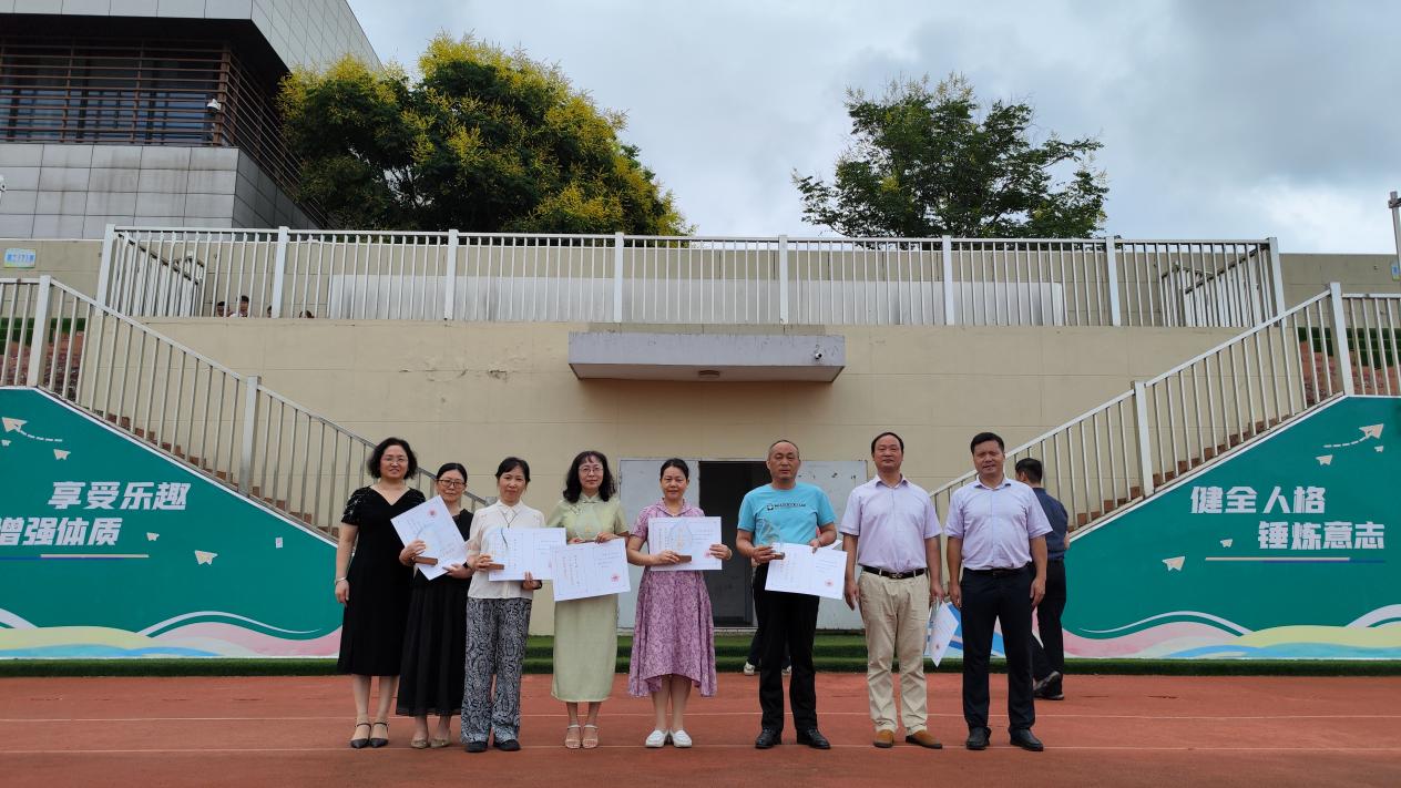 9.10报道 (2)_html_m71d56bbd.jpg