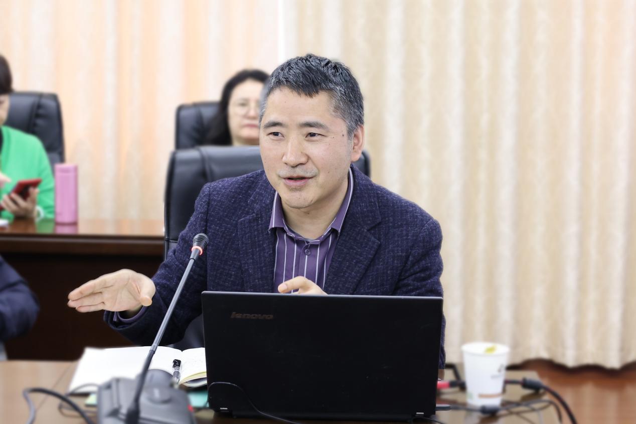 北京市海淀区中小学书记、校长到我校进行参观交流_html_4ecd05db.jpg