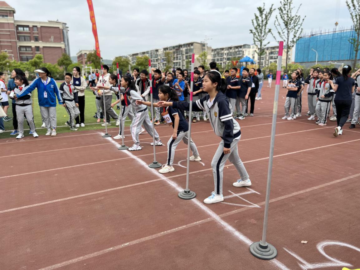 运动会_html_m6f21142a.jpg