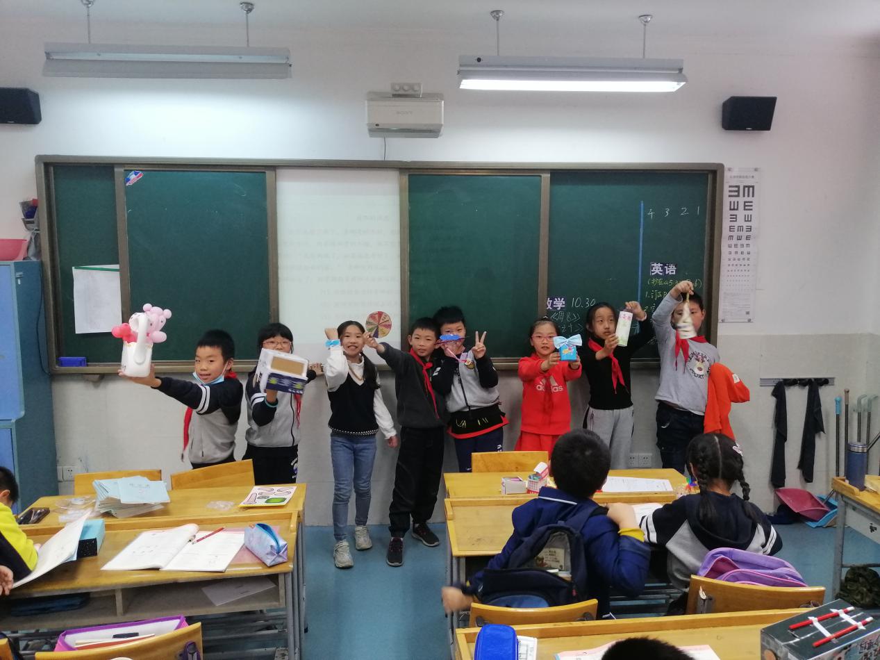 三（3）班级新闻_html_3a71cd2.jpg