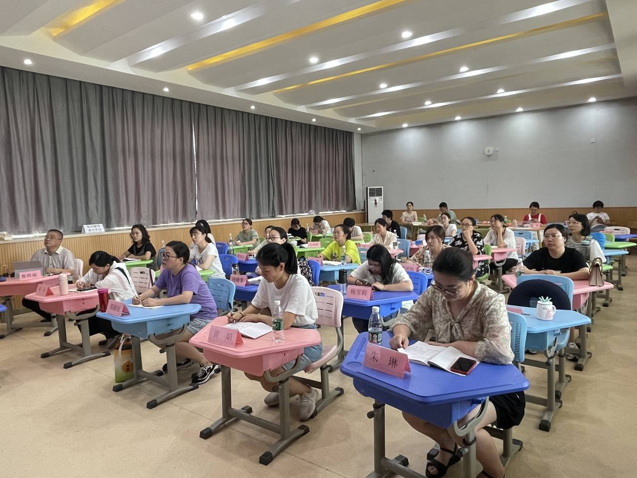 7.4上午新闻稿_html_m7ec2f029.jpg