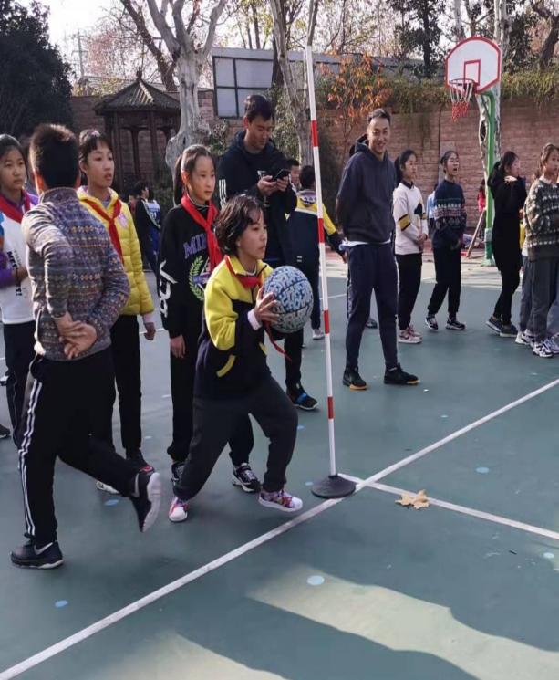 体育节-六（3）班_html_2b0c9e39.jpg